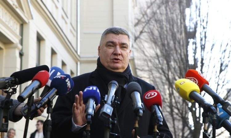 Milanović in Primorac po delnih neuradnih izidih v drugi krog hrvaških predsedniških volitev