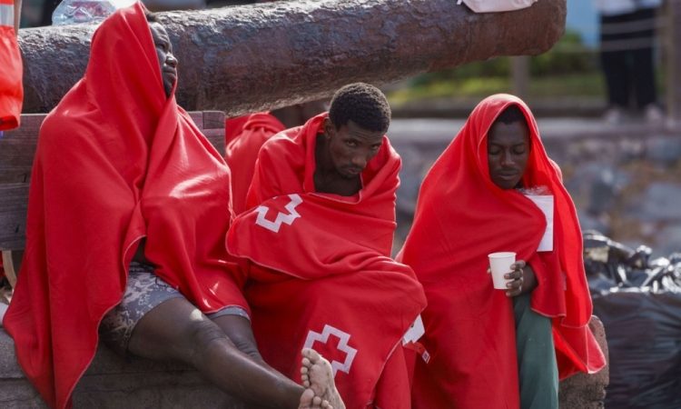 Na Kanarske otoke lani prispelo rekordno število migrantov