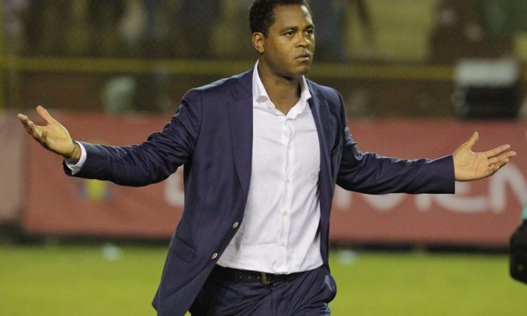 Patrick Kluivert prevzema vodenje indonezijske reprezentance