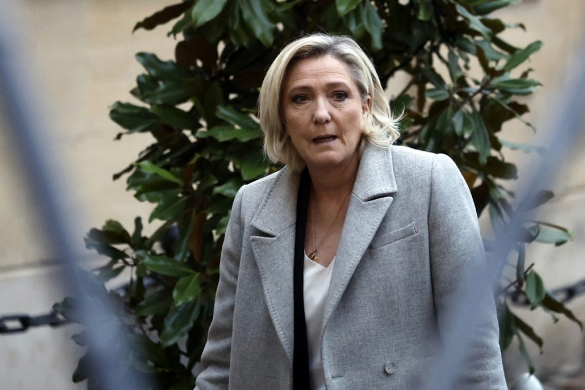 Marine Le Pen obžaluje izključitev očeta iz stranke