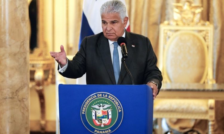 Panama zavrača Trumpove trditve o ponovnem nadzoru nad kanalom