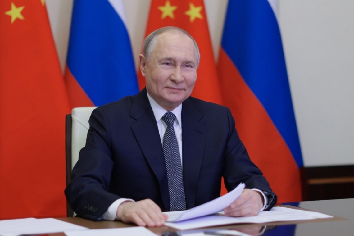 Putin poudaril neodvisnost prijateljstva med Rusijo in Kitajsko
