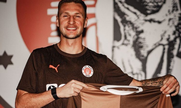 FC St. Pauli okrepil obrambo s Siebejem Van der Heydnom