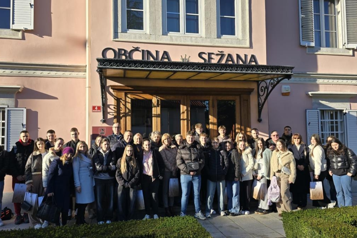 Obisk dijakov iz Zvornika v Sežani utrdil dolgoletno prijateljstvo