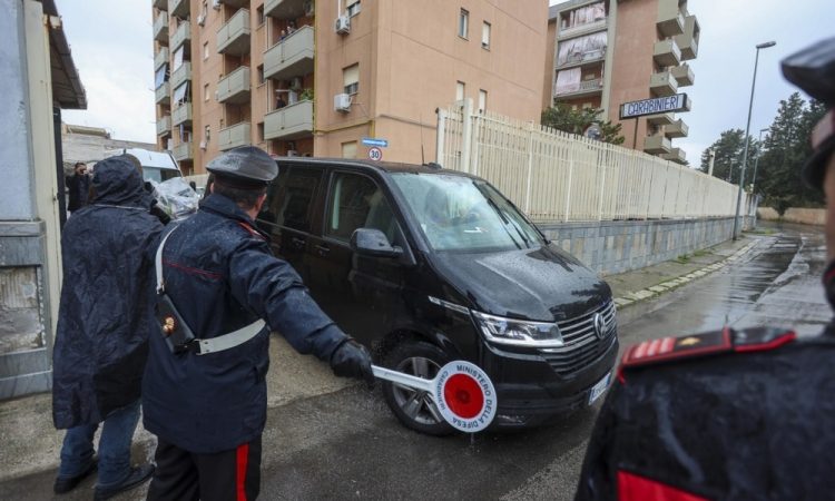 V Palermu aretirali več kot 180 članov mafije