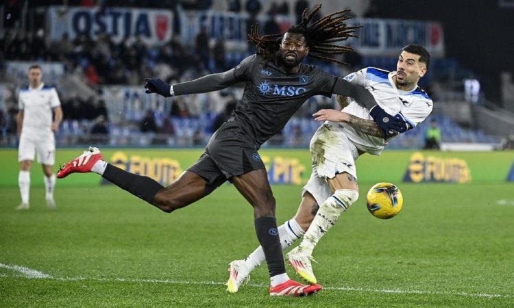 Napoli tretjič zapovrstjo remizira