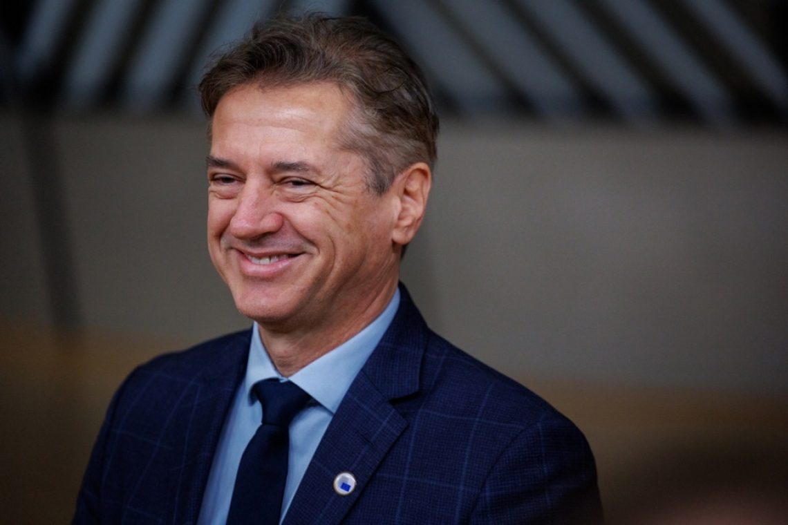 Golob v Bruslju: "Močnejše Evrope ne moremo zgraditi samo z orožjem"