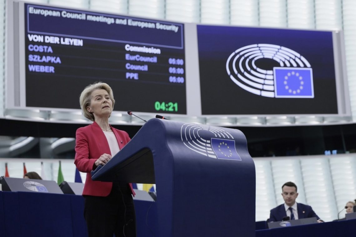 Von der Leyen: Evropa se mora ponovno oborožiti