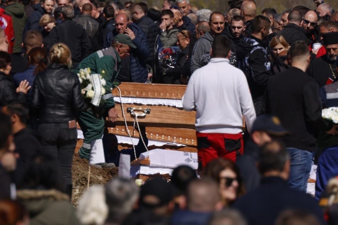 V Severni Makedoniji pokopali žrtve požara v nočnem klubu