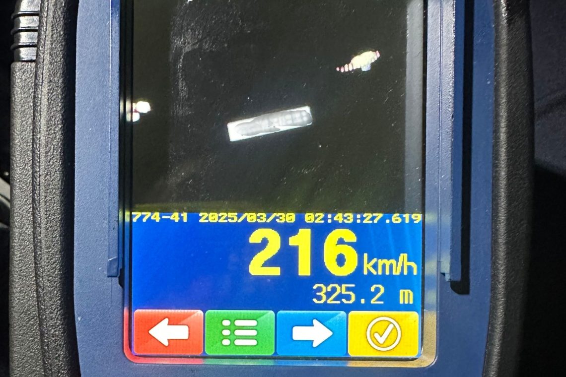Na štajerski avtocesti vozil kar 216 kilometrov na uro