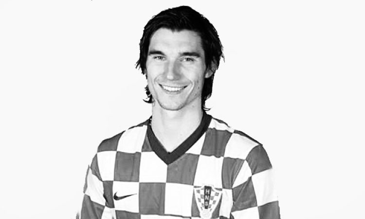 V prometni nesreči umrl nekdanji hrvaški nogometni reprezentant Nikola Pokrivač