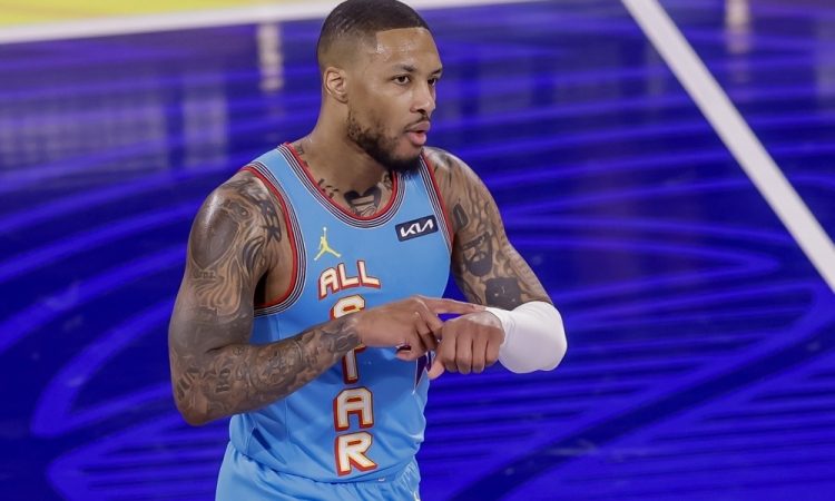 Lillard se vrača na igrišča