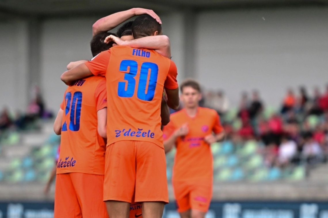 Nogometaši Primorja so izgubili proti Celju z 0:5