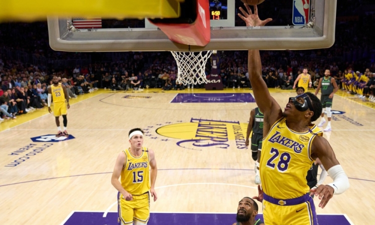 Volkovi izenačili končnico NBA proti bojevnikom