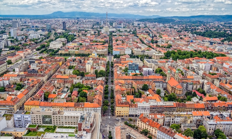 Hrvaška privlačnejša za slovenska podjetja zaradi davčnega okolja