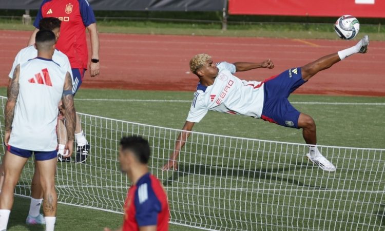 Sedem igralcev PSG-ja v najboljši enajsterici Lige prvakov