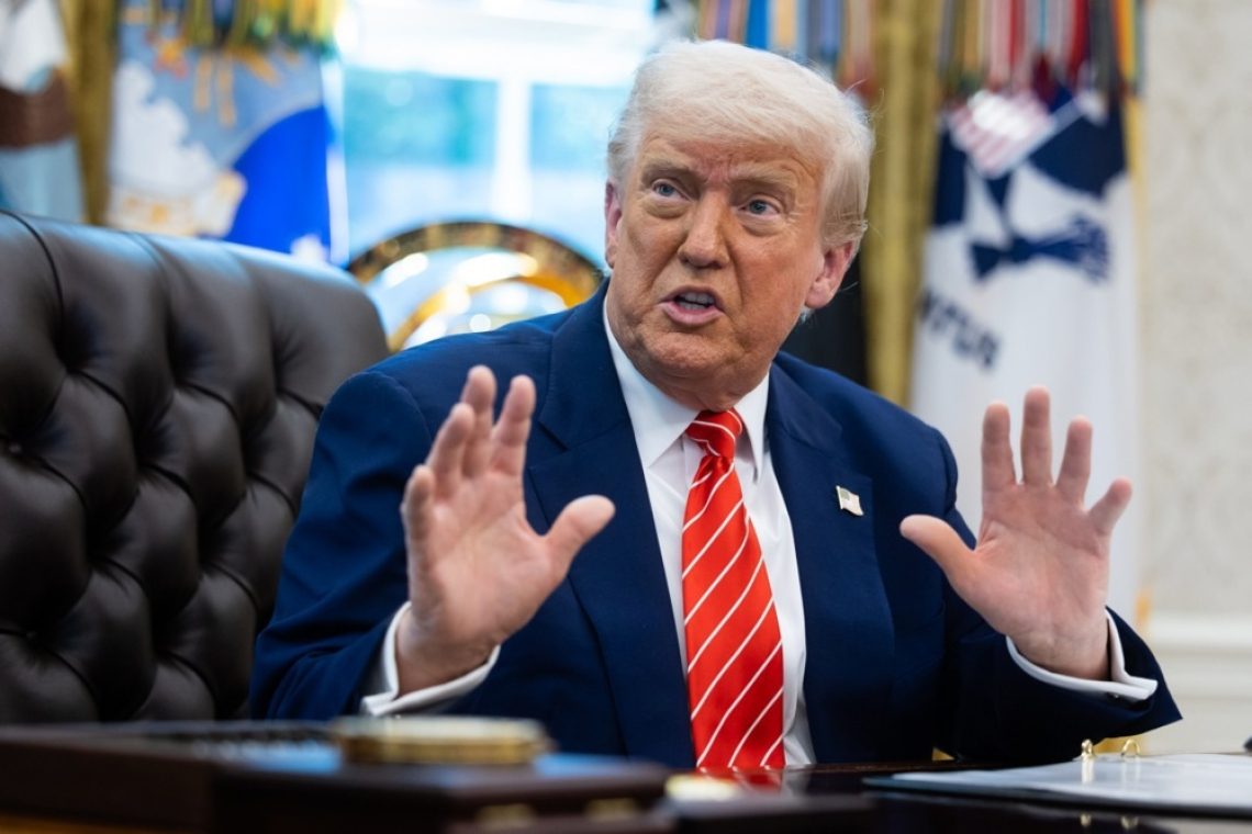 Trump in Xi naj bi ta teden govorila o carinah in trgovinskih napetostih