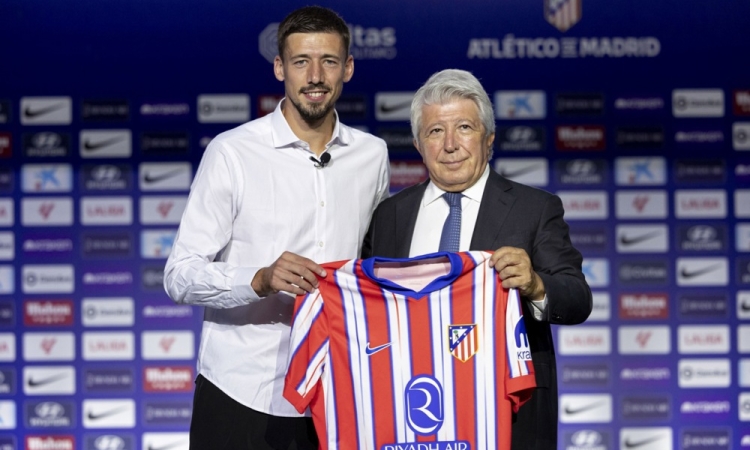 Barcelona prekinila pogodbo z Lengletom, ta uradno Atleticov