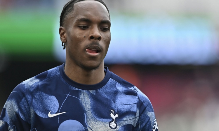 Tel dokončno pri Tottenhamu