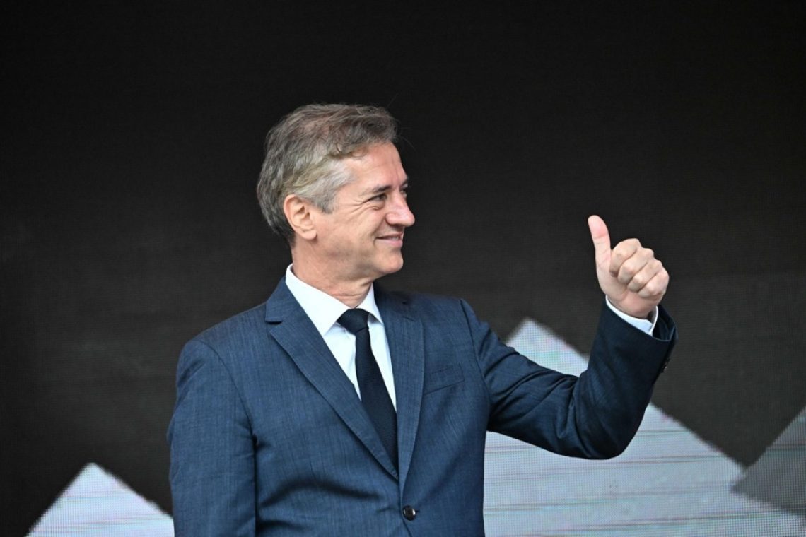 Premier Golob z nevladniki o podpori enostarševskim družinam in brezplačnih učnih gradivih
