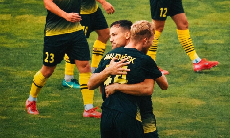 Nogometaši Kalcerja so premagali Domžale z 2:0  