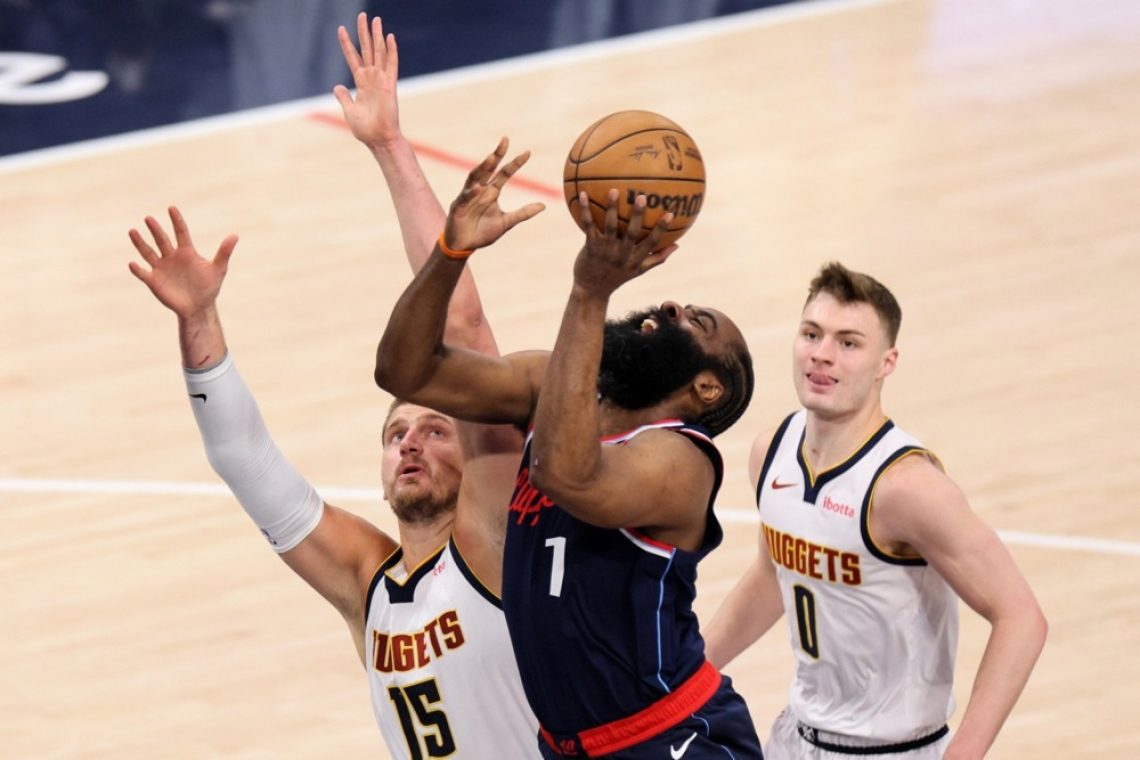 James Harden na Kitajskem navdušuje oboževalce, a domači navijači kritični zaradi njegove forme