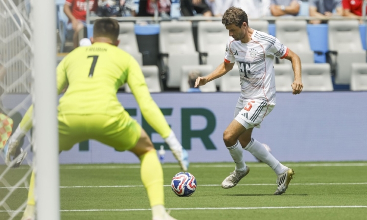 Müller odslej za Vancouver
