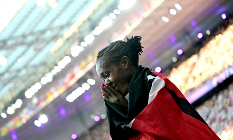 Kenijka Kipyegon na Poljskem za las zgrešila svetovni rekord