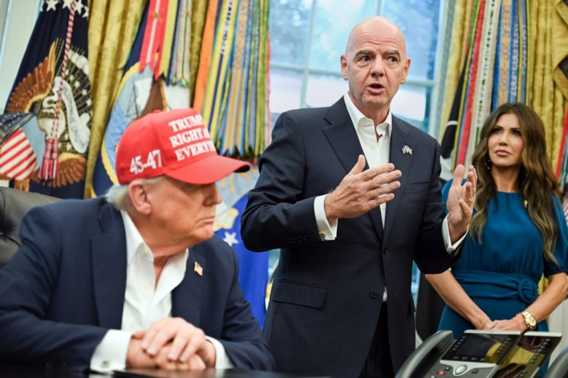 Trump in Infantino napovedala žreb za SP 2026, uvodna tekma v Mehiki, finale v New Yorku