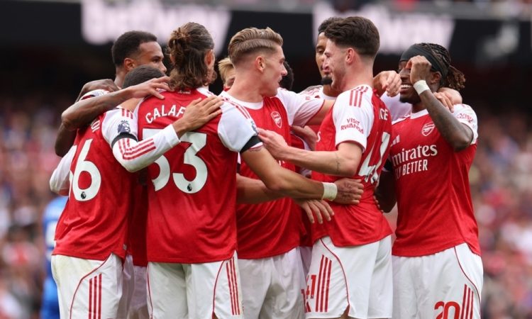 Arsenal visoko ugnal Leeds, Bijol na debi še čaka