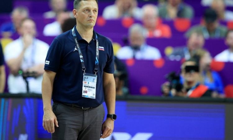 Aleksander Sekulić: Igralcem se dela velika krivica