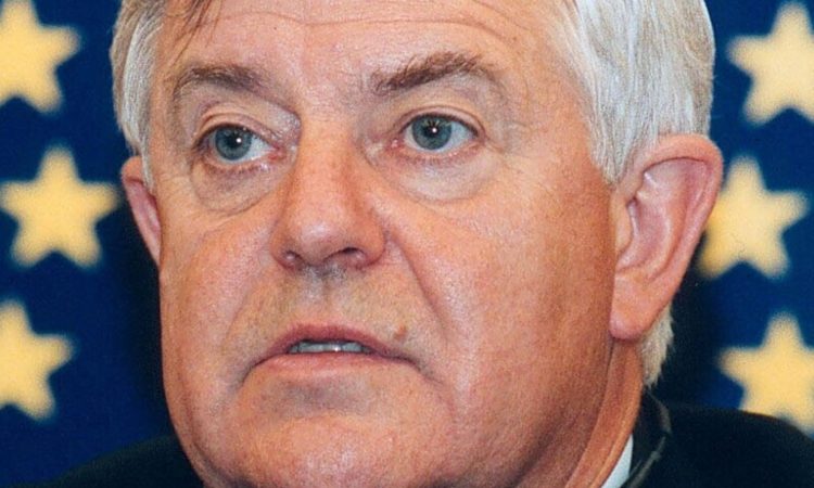 Kučan v Celju: Ukradeni otroci so bili žrtve vojne za svobodo, danes se zgodovina ponavlja