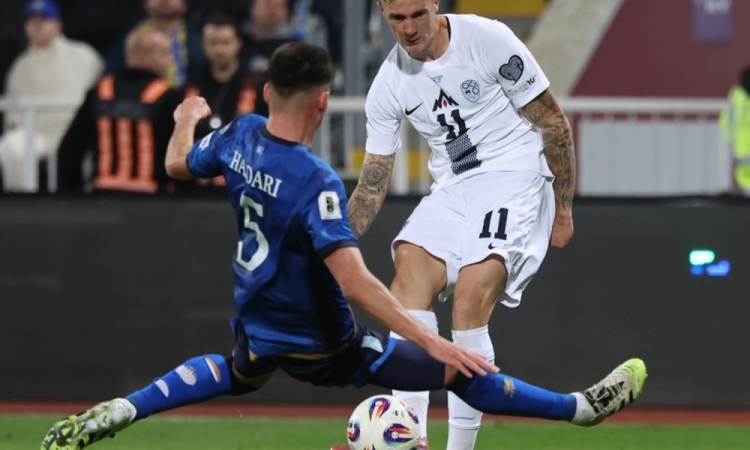 Slovenska nogometna reprezentanca na Kosovu do točke na tekmi brez golov
