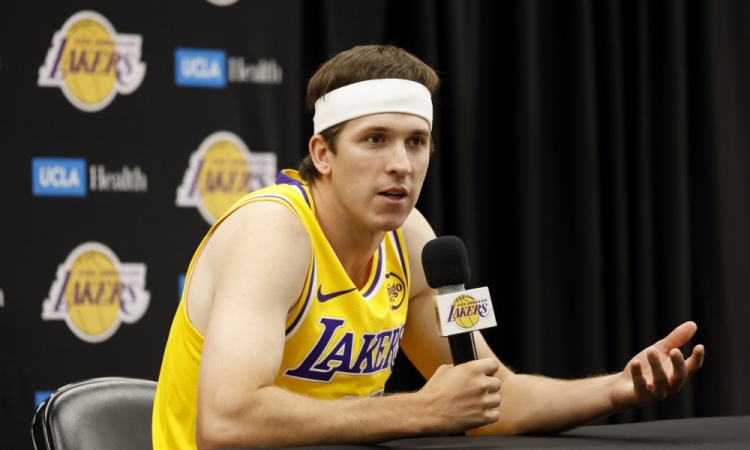 Reaves ob zvoku sirene zadel za zmago Los Angelesa nad Minnesoto