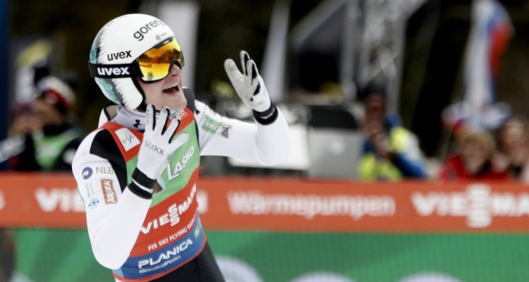 Domen Prevc četrti v Lillehammerju, trojna avstrijska zmaga  