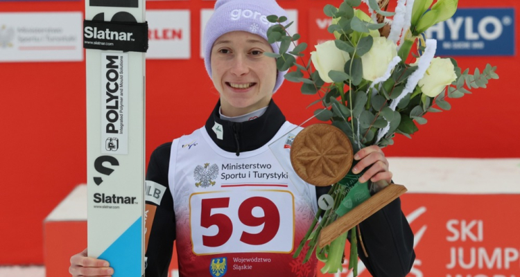 V Wisli dvojna slovenska zmaga: Nika Prevc pred Niko Vodan