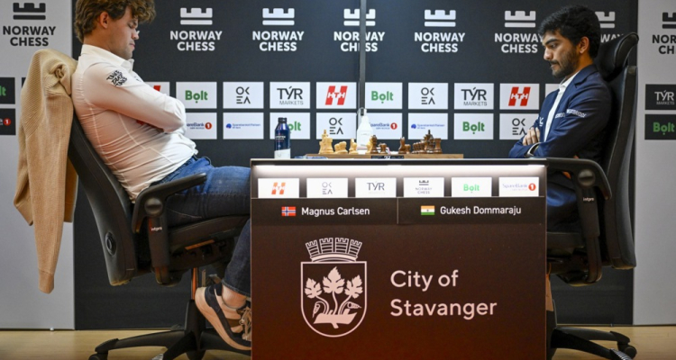 Magnus Carlsen šestič svetovni prvak v pospešenem šahu