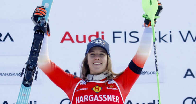 Camille Rast slavila tudi v slalomu, Slovenke brez finala