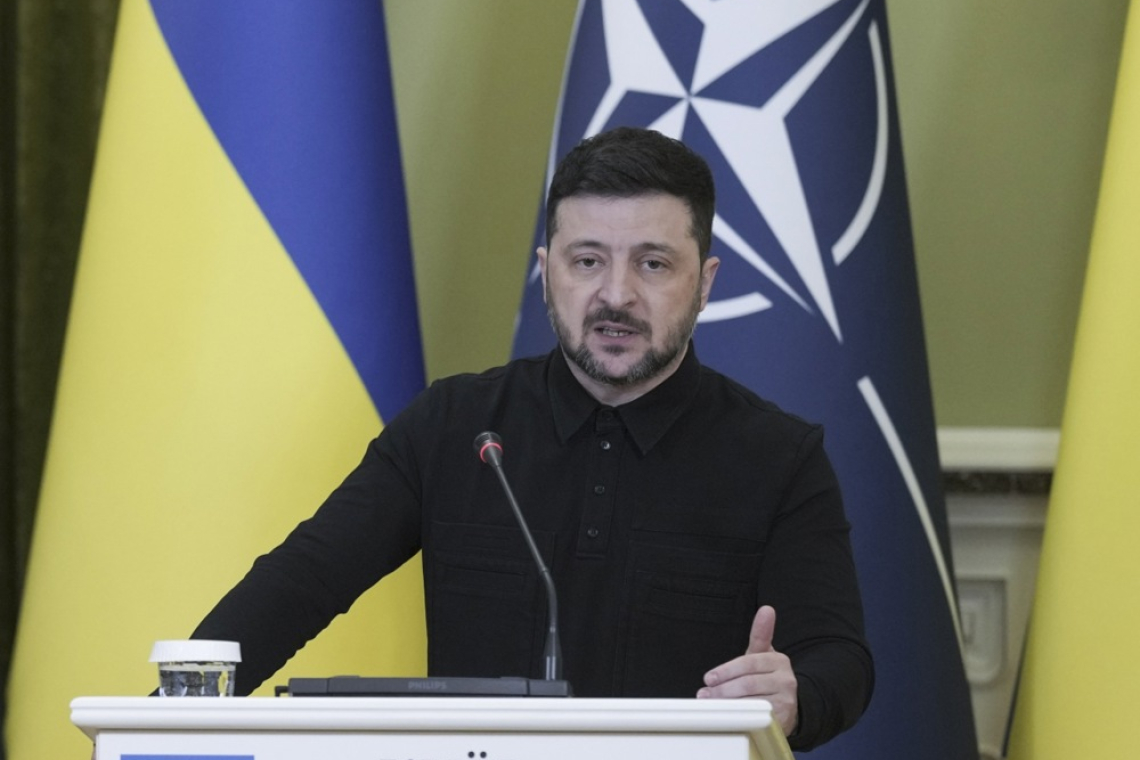 Zelenski naj bi 24. februarja napovedal volitve in referendum
