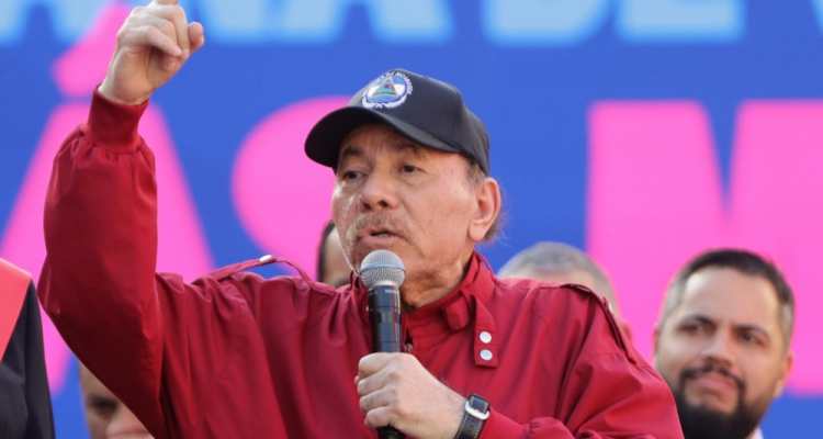 Ortega po padcu Madura sprejel nove ukrepe in uvedel vizume