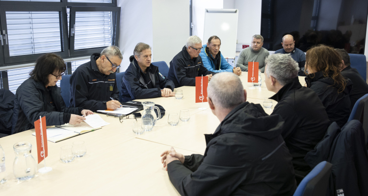 Golob obljubil pomoč prizadetim po sneženju