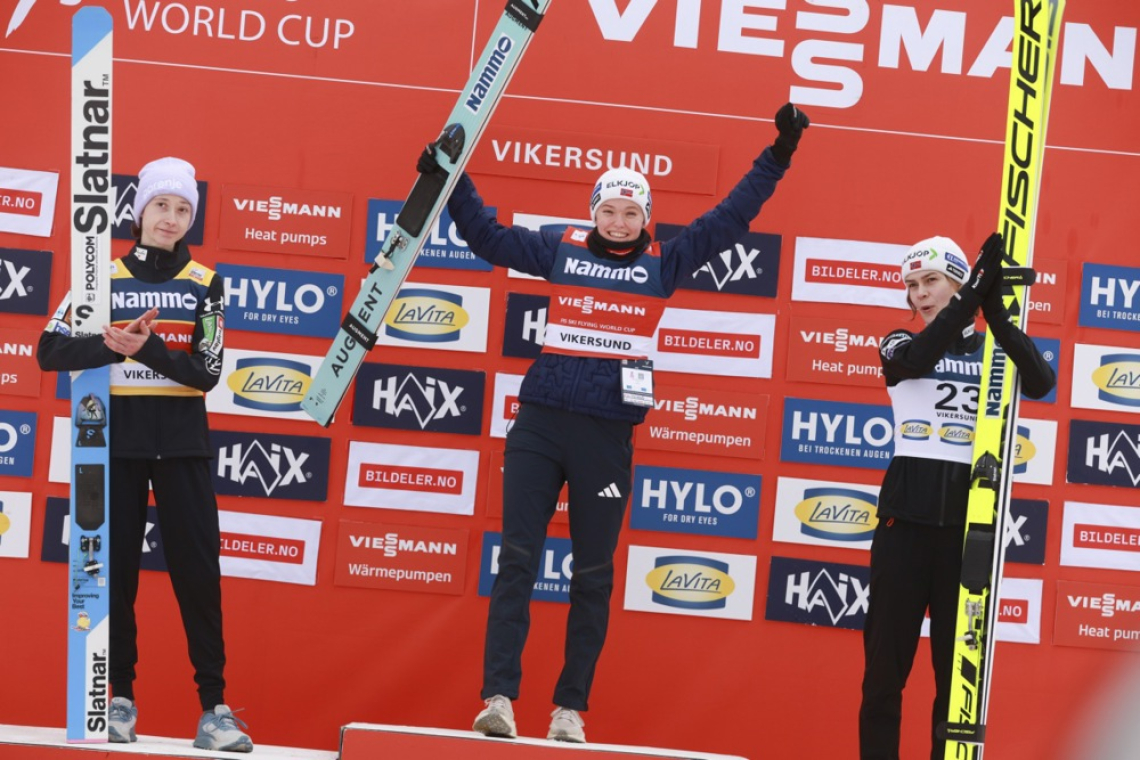 Veter odpihnil finalno serijo v Vikersundu, Nika Prevc druga, Nika Vodan peta 