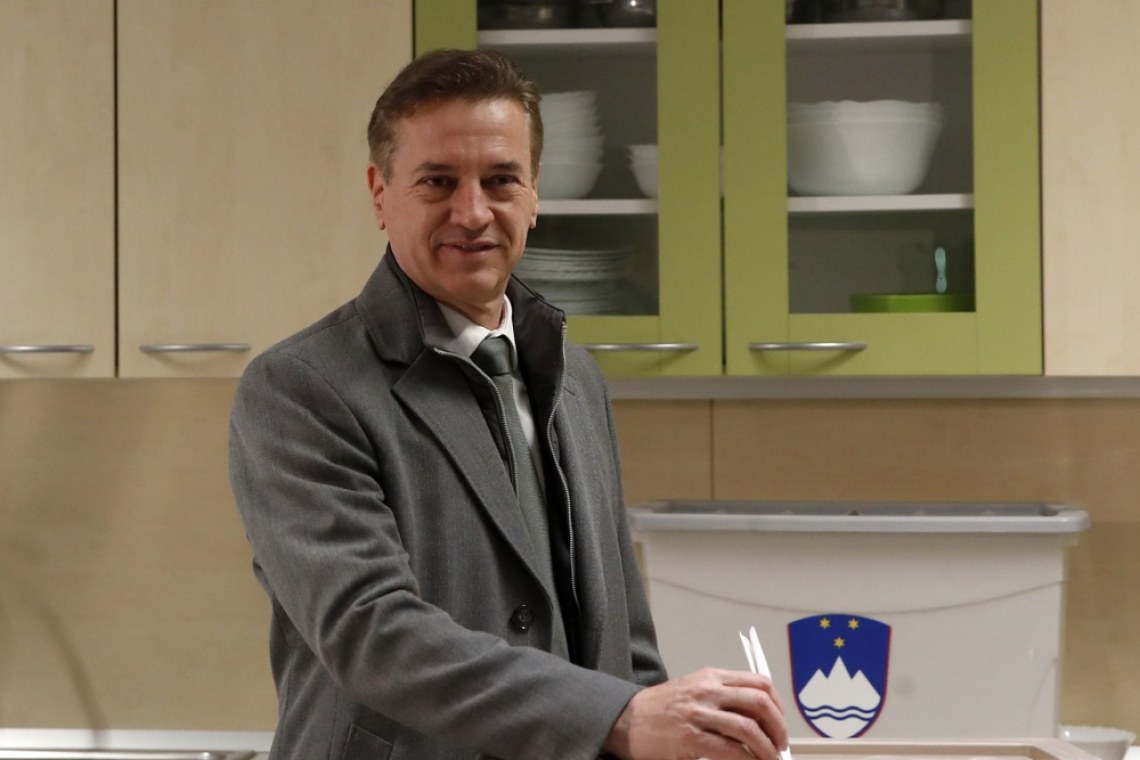 Gibanje Svoboda vodi po vzporednih volitvah