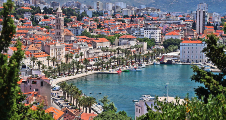 Hrvaška poziva k nižjim cenam v turizmu