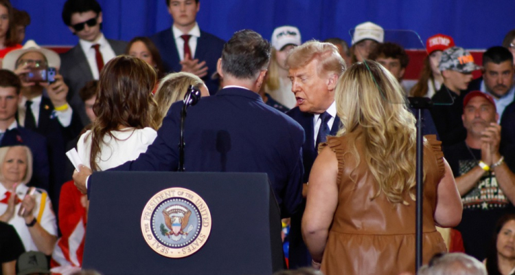 Trump napovedal skorajšnji dogovor z Iranom